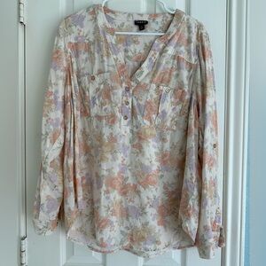 Torrid Womans Sz 1X Plus Blouse Harper Challis V Neck Roll Tab Muted Pink Floral
